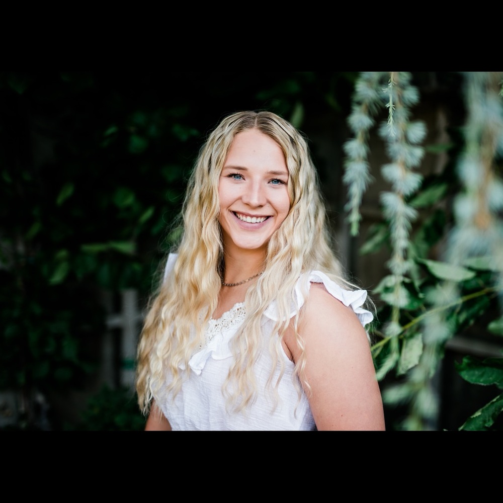 Meet your Posher, Mikaela